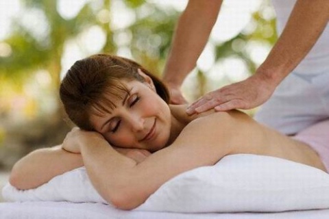 Masáže – máte svého osobního maséra? Vyzkoušeli jste už klasickou, případně bioenergetickou masáž?